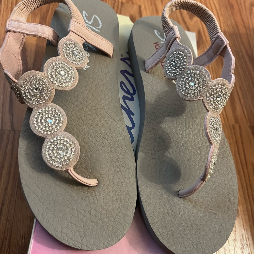 Skechers Women's Gray Sandals with Yoga Foam